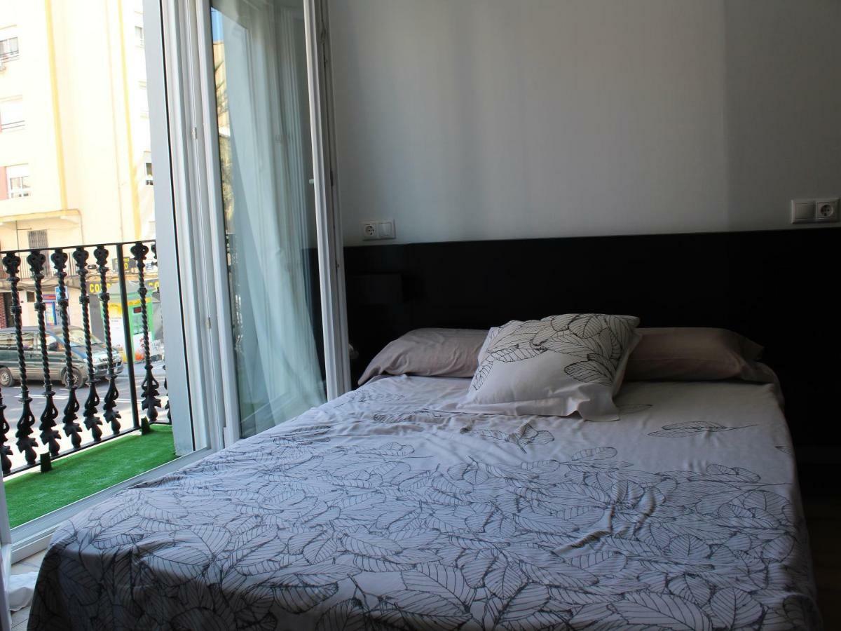 Moderno Apartamento En La Playa Del Cabanyal Apartment บาเลนเซีย ภายนอก รูปภาพ